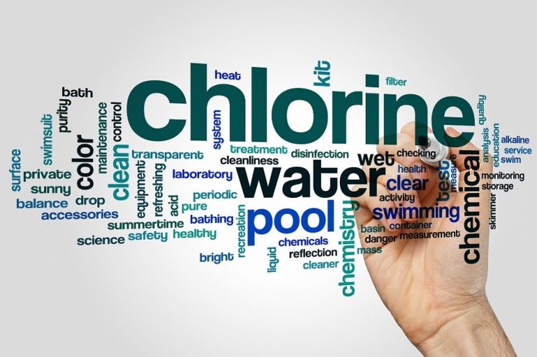 Chlore desinfection piscine